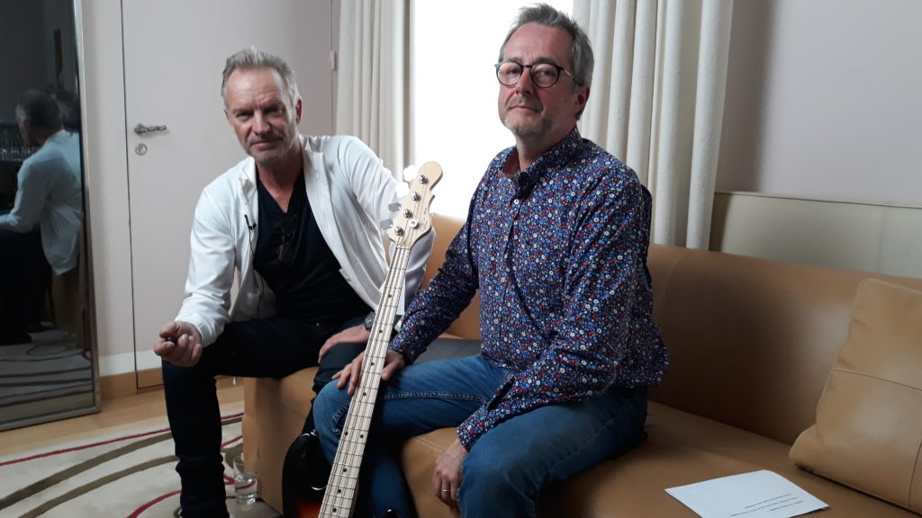 avec la basse de Sting ;)