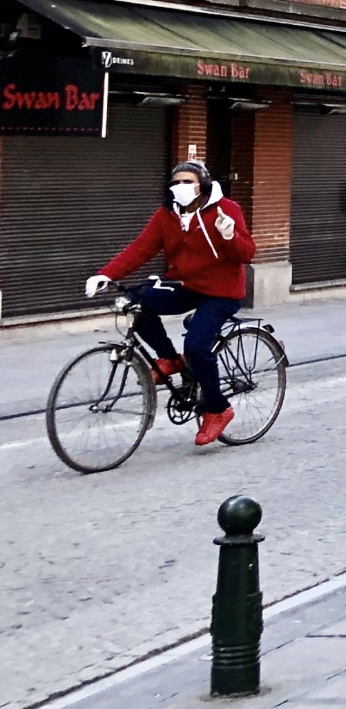 Jour 35 : 31 eme jour de confinement....un cycliste pas comme les autres !