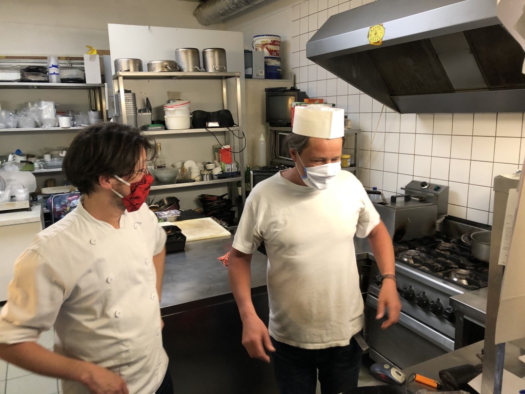 Jour 83 : les restos se préparent à la réouverture jour J-2!