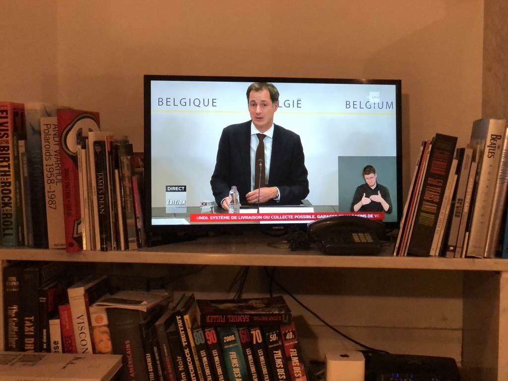 Un monde en Suspens ( deuxième) 13: « ce sont les mesures de la dernière chance » pour un mieux ...on reconfine !