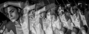 Aline under the sun B/W