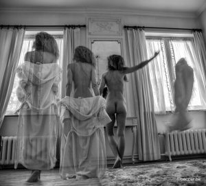 Jas et le peignoir