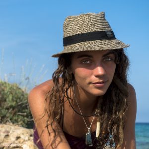 Samira portrait color